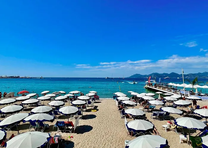 2 Center Lägenhet *